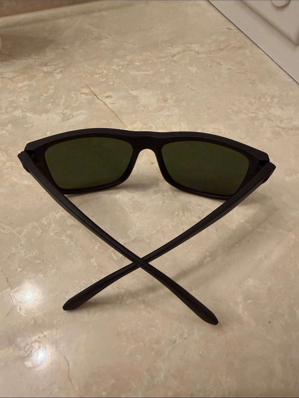 Unisex Black Swingarm Sunglasses - Polarized Lens - Picture 4 of 4
